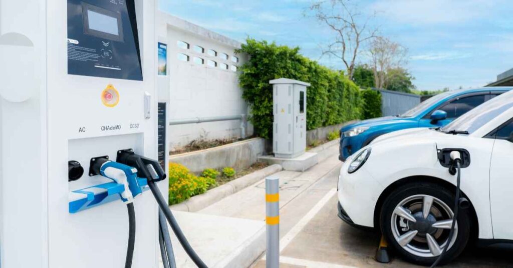EV Charging Stations in India, it's showing the process electric charge