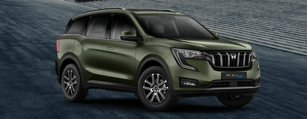 Top Long-Distance Diesel Cars in India 2025 Mahindra XUV700 Diesel showing side view with black modern background